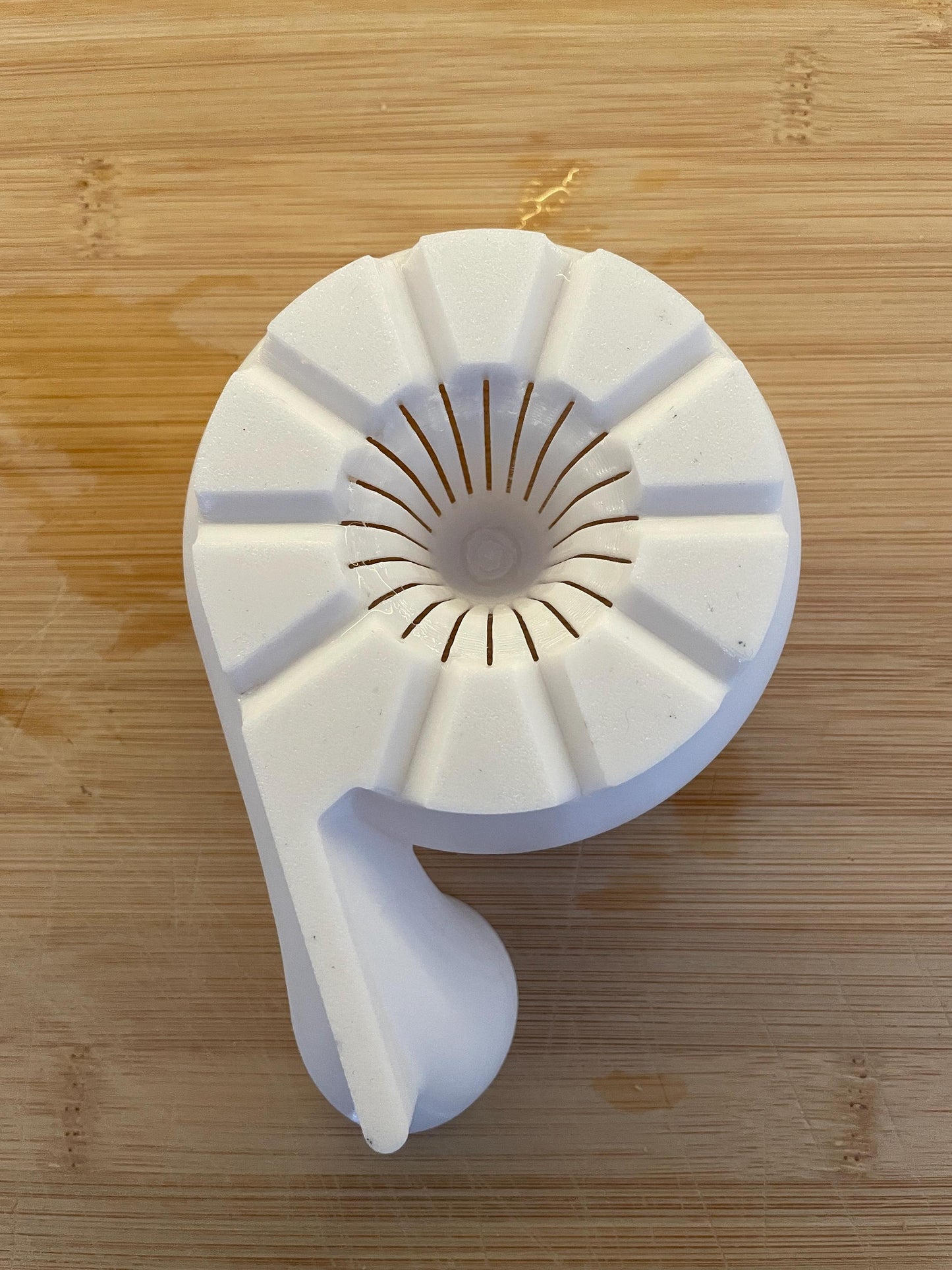 Strudelwäscher – 3D-gedruckter Gemüse- und Obst-Wäscher (in Weiß, 2 Größen)